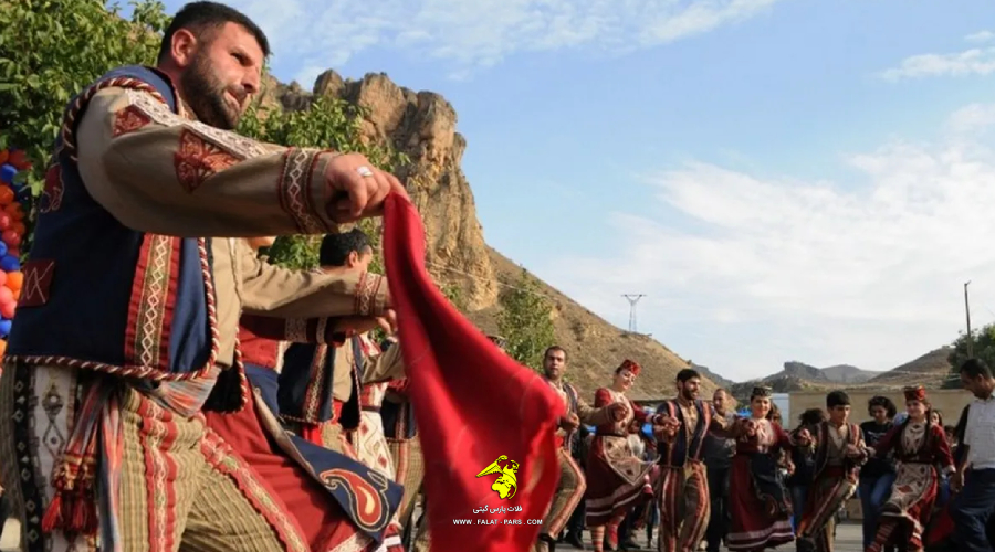 رقص و پایکوبی در جشنواره ارمنستان 