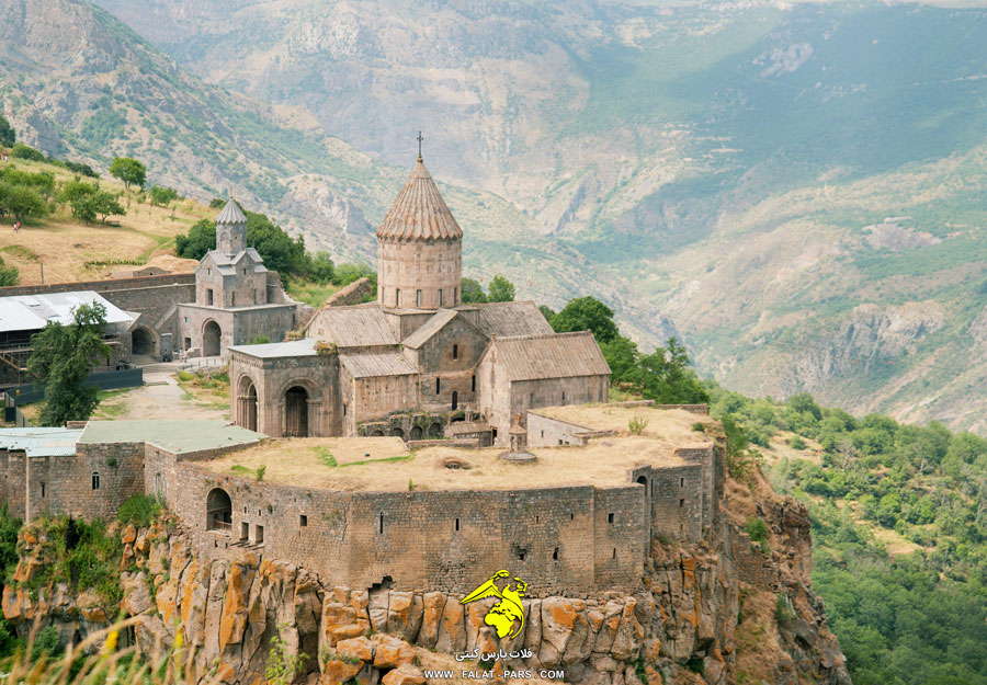 نمایی بسیار زیبا از کلیسا های ارمنیتان 